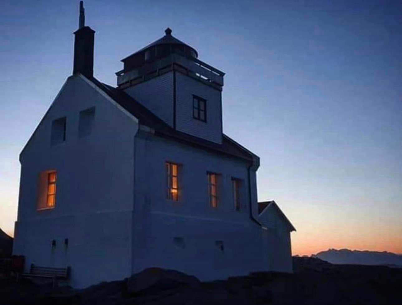 Lofoten Fyr Vaeroy Exterior photo